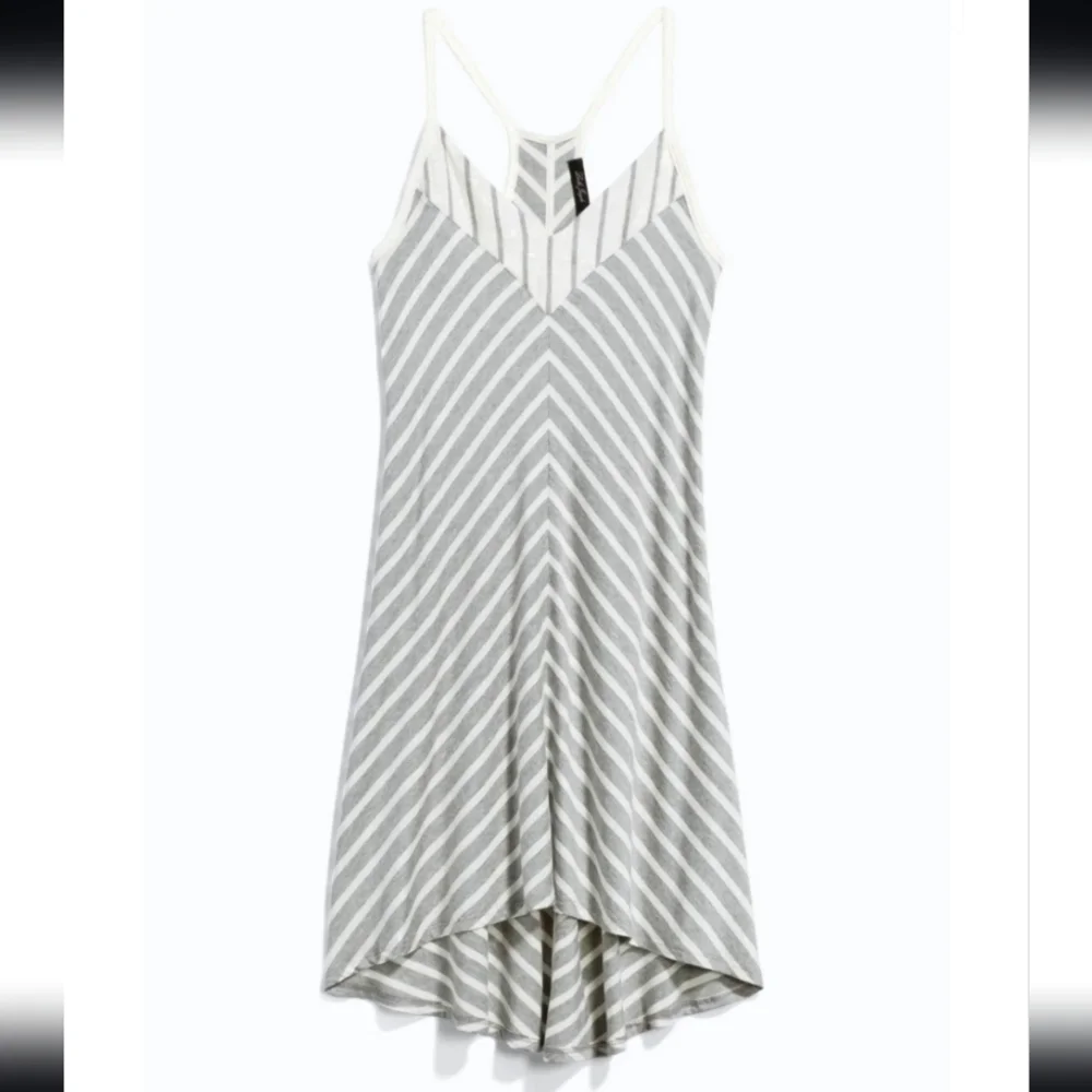 Laila Jayde knit dress - Picture 1 of 6